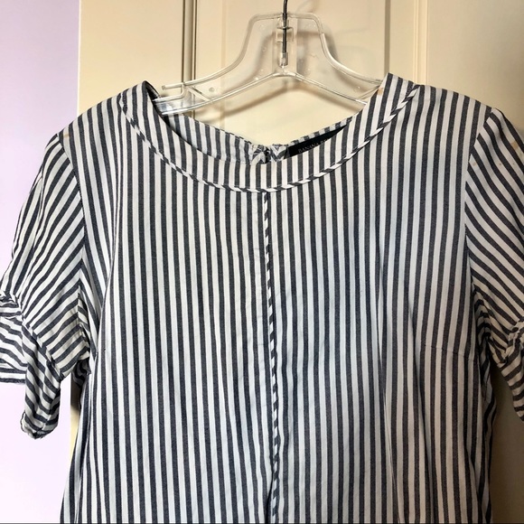 Banana Republic Striped Flutter Sleeve Top - Picture 3 of 8